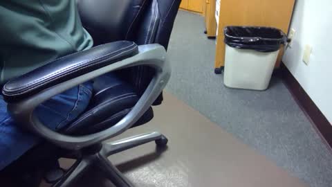 Snapshot of useemie chatting on 17, 12, 2024 useemie online show from 17, 12, 2024