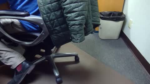 Snapshot of useemie chatting on 12, 3, 2025 useemie online show from 12, 3, 2025