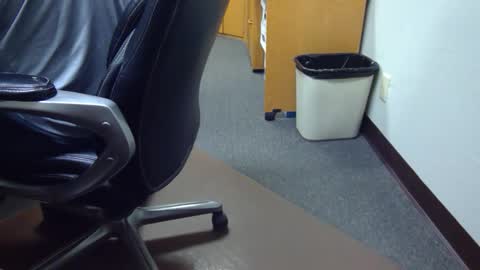 Snapshot of useemie chatting on 19, 9, 2025 useemie online show from 19, 9, 2025