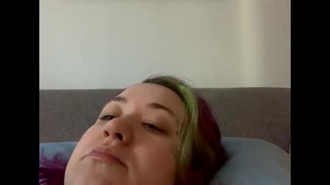 Snapshot of usefulhole chatting on 14, 9, 2025 usefulhole online show from 14, 9, 2025