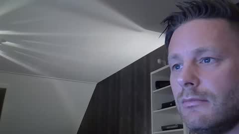 uwvvlvip online show from 8, 3, 2025