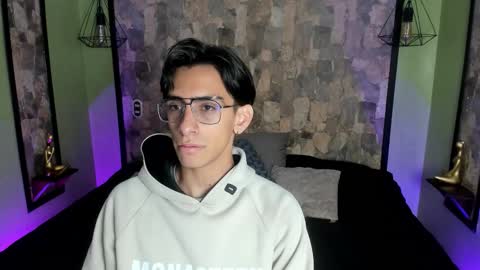 UYUKIE online show from 20, 10, 2025