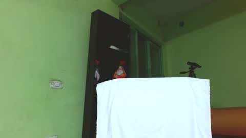 uzaki_007 online show from 2, 12, 2024