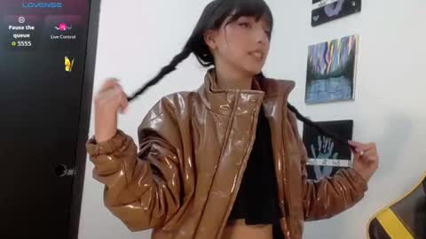 Snapshot of v1cky_ chatting on 10, 10, 2025 v1cky_ online show from 10, 10, 2025