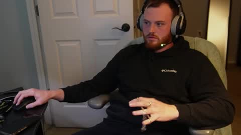 Snapshot of v_for_veng chatting on 1, 11, 2025 v_for_veng online show from 1, 11, 2025