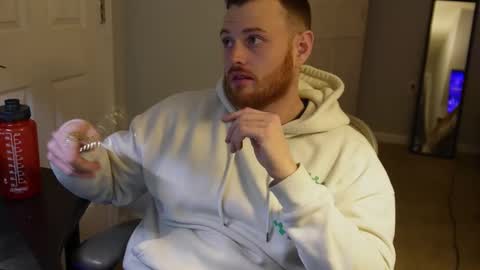 Snapshot of v_for_veng chatting on 13, 11, 2025 v_for_veng online show from 13, 11, 2025