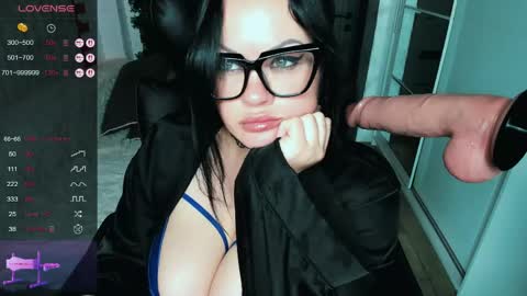 Snapshot of v_tandeme777 chatting on 10, 6, 2026 Anna and Kirill online show from 10, 6, 2026