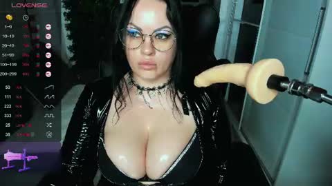 Snapshot of v_tandeme777 chatting on 15, 6, 2026 Anna and Kirill online show from 15, 6, 2026
