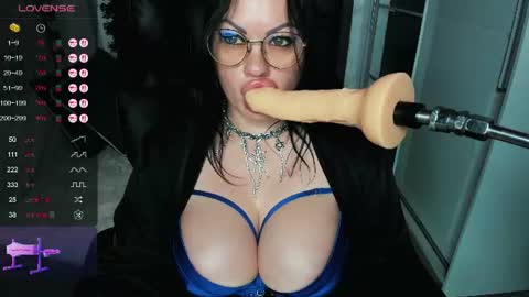 Snapshot of v_tandeme777 chatting on 23, 6, 2026 Anna and Kirill online show from 23, 6, 2026