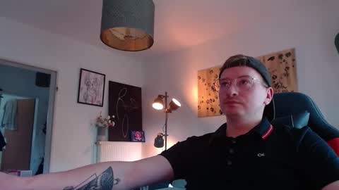 Snapshot of vacation__ chatting on 30, 9, 2025 vacation__ online show from 30, 9, 2025