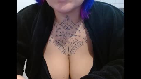 Vah Oliver online show from 6, 11, 2025