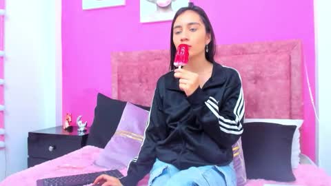 VaiolletCooper online show from 3, 3, 2026