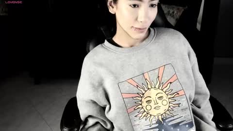 Snapshot of vaiolethsan chatting on 21, 12, 2025 Vaioleth online show from 21, 12, 2025