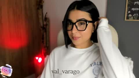 Snapshot of val_varago chatting on 19, 4, 2026 val_varago online show from 19, 4, 2026