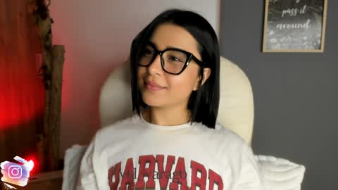 Snapshot of val_varago chatting on 5, 5, 2026 val_varago online show from 5, 5, 2026