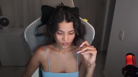 Snapshot of valecute01 chatting on 3, 10, 2025 valecute01 online show from 3, 10, 2025