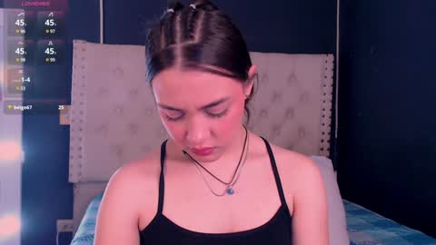 Snapshot of valen_thompson chatting on 4, 1, 2025 IG-valen mendoza99  twitter valenthompson99 online show from 4, 1, 2025