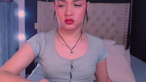 Snapshot of valen_thompson chatting on 15, 1, 2025 IG-valen mendoza99  twitter valenthompson99 online show from 15, 1, 2025