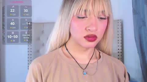 Snapshot of valen_thompson chatting on 13, 9, 2025 IG-valen mendoza99  twitter valenthompson99 online show from 13, 9, 2025