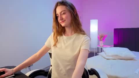 Nora online show from 27, 6, 2026