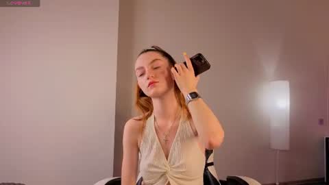 Nora online show from 19, 7, 2026