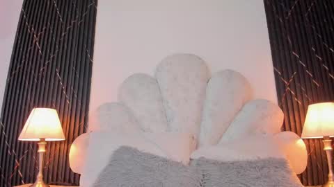 Snapshot of valenrosse_ chatting on 15, 5, 2026 Valen online show from 15, 5, 2026