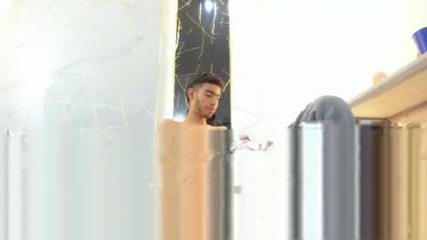 Snapshot of valentin_lux chatting on 19, 3, 2026 VALENTIN online show from 19, 3, 2026