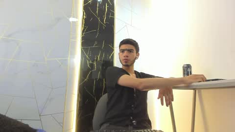 Snapshot of valentin_lux chatting on 23, 3, 2026 VALENTIN online show from 23, 3, 2026