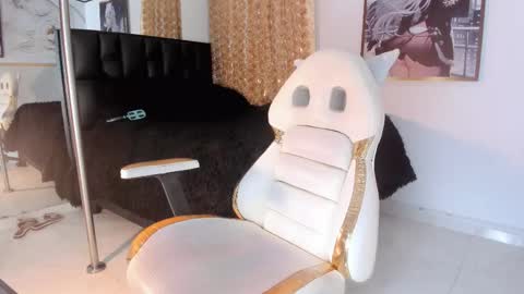 Snapshot of valentina__ortiz chatting on 21, 3, 2026 VALENTINA online show from 21, 3, 2026