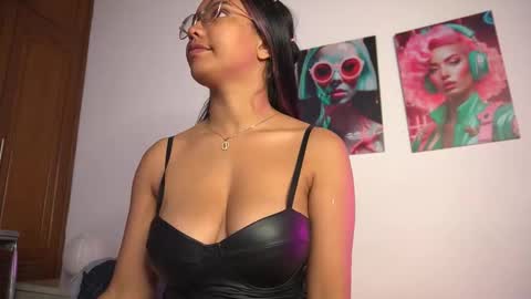 VALENTINA online show from 27, 11, 2025