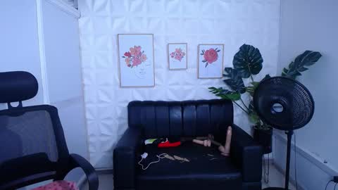 Valentina  online show from 13, 9, 2025