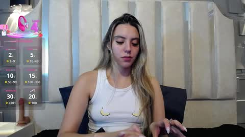 Snapshot of valentina_red18 chatting on 1, 4, 2026 Valentina online show from 1, 4, 2026