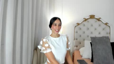 Valentina  online show from 1, 3, 2025