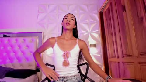 valentinaliux_ online show from 16, 5, 2026