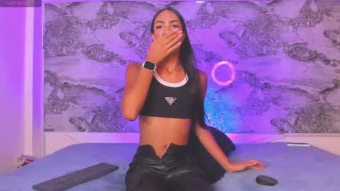 valentinaliux_ online show from 29, 7, 2026