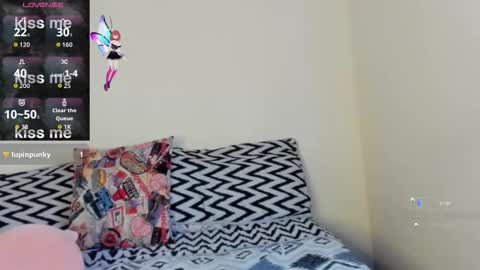 Snapshot of valentinamarti chatting on 10, 11, 2025 valentinamarti online show from 10, 11, 2025