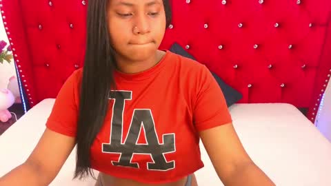 Snapshot of valentinavega18x chatting on 13, 4, 2026 valentina vega online show from 13, 4, 2026