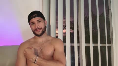 Snapshot of valentinoford chatting on 12, 2, 2025 Valentino online show from 12, 2, 2025