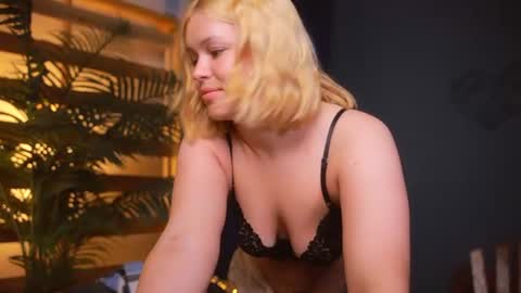 Snapshot of valeri______ chatting on 20, 6, 2026 valeri______ online show from 20, 6, 2026