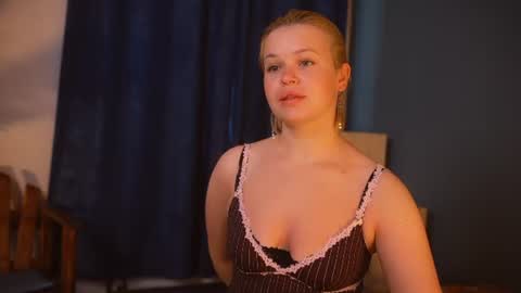Snapshot of valeri______ chatting on 24, 6, 2026 valeri______ online show from 24, 6, 2026