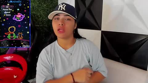 Snapshot of valeri_harpers4 chatting on 11, 10, 2025 valeri_harpers4 online show from 11, 10, 2025