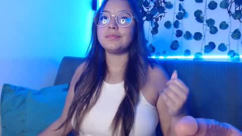 Snapshot of valeria_cherry chatting on 11, 12, 2024 valeria online show from 11, 12, 2024