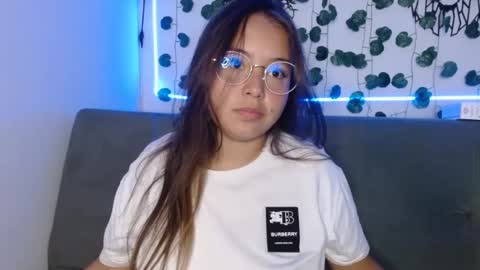 Snapshot of valeria_cherry chatting on 12, 12, 2024 valeria online show from 12, 12, 2024