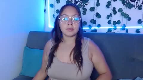 Snapshot of valeria_cherry chatting on 3, 1, 2025 valeria online show from 3, 1, 2025