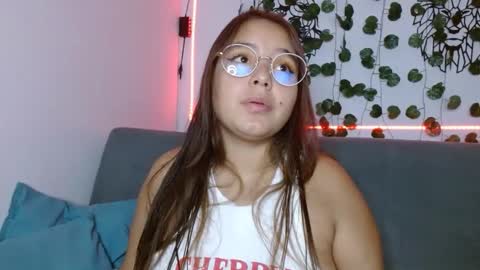 Snapshot of valeria_cherry chatting on 13, 1, 2025 valeria online show from 13, 1, 2025