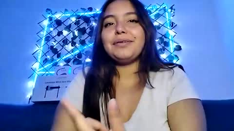 Snapshot of valeria_cherry chatting on 28, 2, 2025 valeria online show from 28, 2, 2025