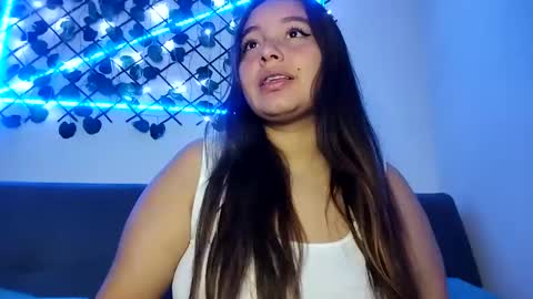 Snapshot of valeria_cherry chatting on 4, 3, 2025 valeria online show from 4, 3, 2025