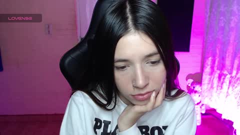   online show from 5, 2, 2025