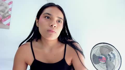 valeria_miller69 online show from 30, 4, 2026