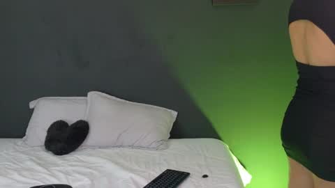 Snapshot of valeriaa_cruz chatting on 4, 6, 2026 valeriaa cruz online show from 4, 6, 2026